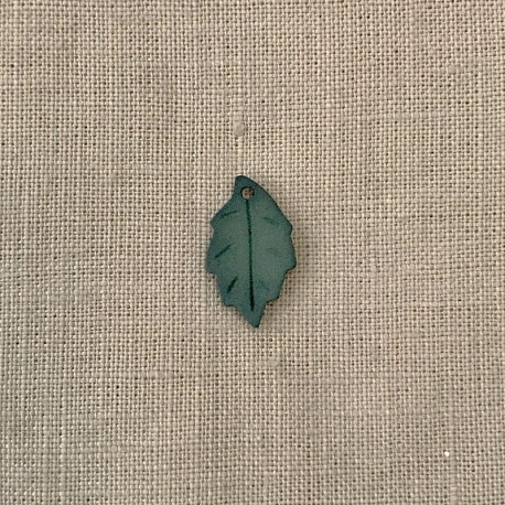 Mother of Pearl Little Holly Medal, Col. Pine