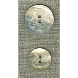 Bouton Nacre gravée bateau Naturel