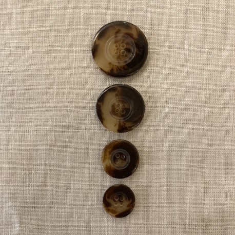 Polyester Button Tous en Gabardine, col. Light Brown Jasp