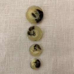 Polyester Button Tous en Gabardine, col. Blond Jasp
