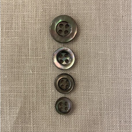 Natural grey mother-of-pearl shirt button