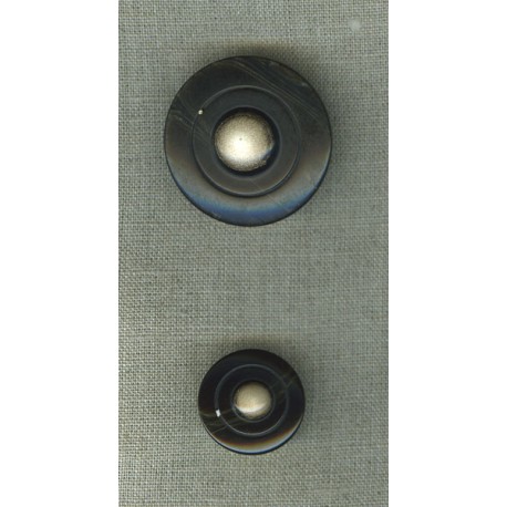 Bouton bombé, centre en relief en polyester Marron jaspé.