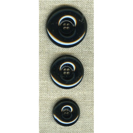 Button 4 holes lacquered black wide and convex edge