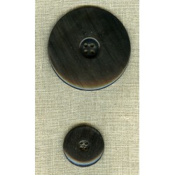 Bouton en corne Noire, centre creux.