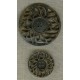 Button in openwork horn.