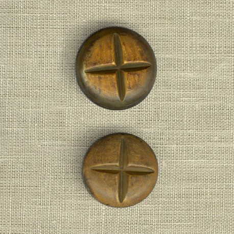 Burnt horn convex button with cross, wood effect