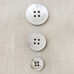 Bouton Nacre gravée Ohé matelot, col. Naturel