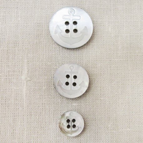 Bouton Nacre gravée Ohé matelot, col. Naturel
