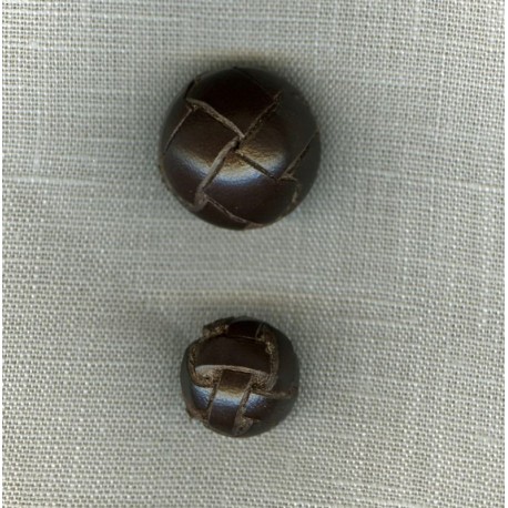 Leather Ball Breaded button, col. Chocolate