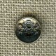 Petit bouton métal incurvé 2 trous armoiries, Vieil argent