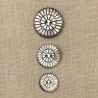 Engraved Mother of Pearl Button Rosace, col. Natural/ Black