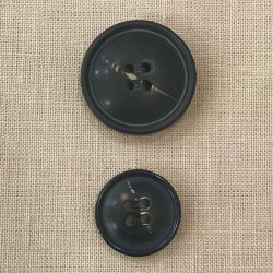 Bouton polyester epais Bombé à fin rebord, col. Nuit